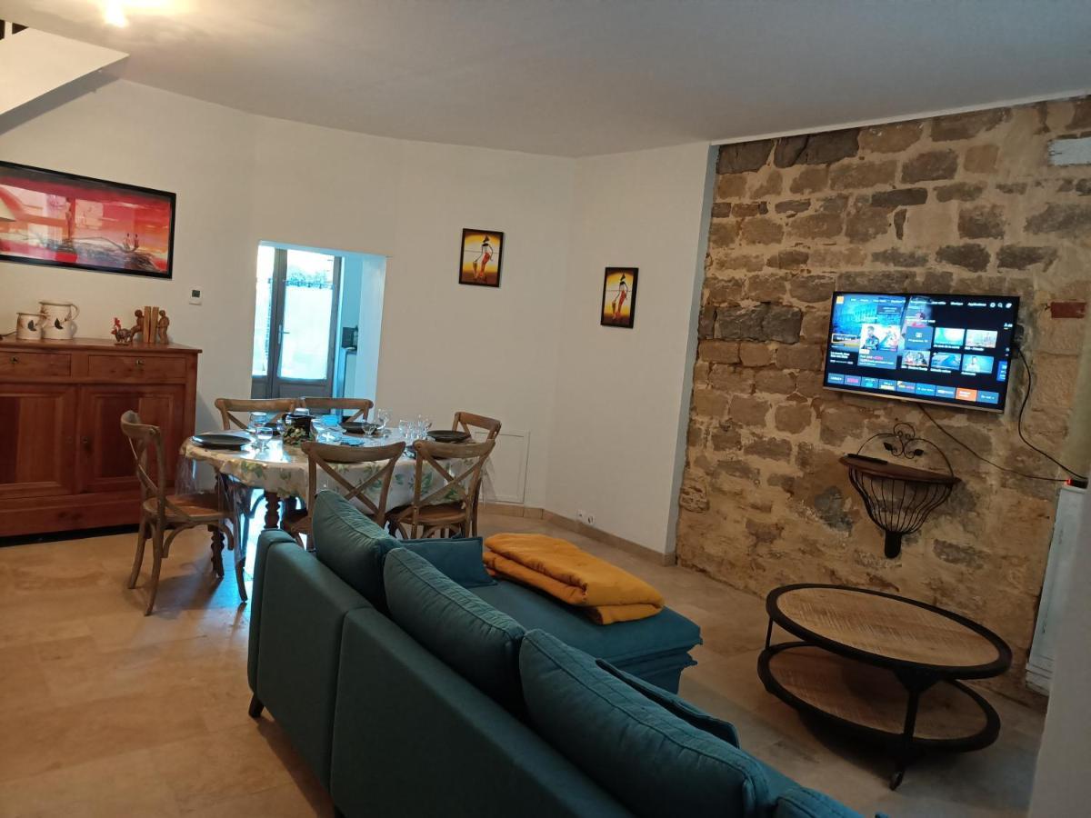 Maison de caractère au cœur de la cité médiévale de Gourdon Exterior foto